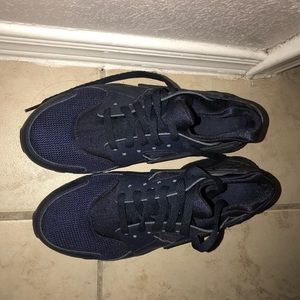 Navy blue huraraches